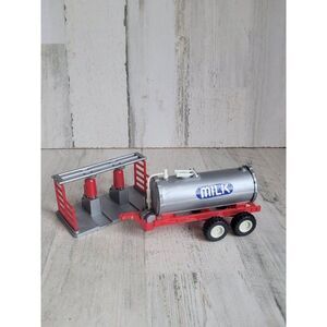 Small scale milk truck pump set toy‎ figure factory